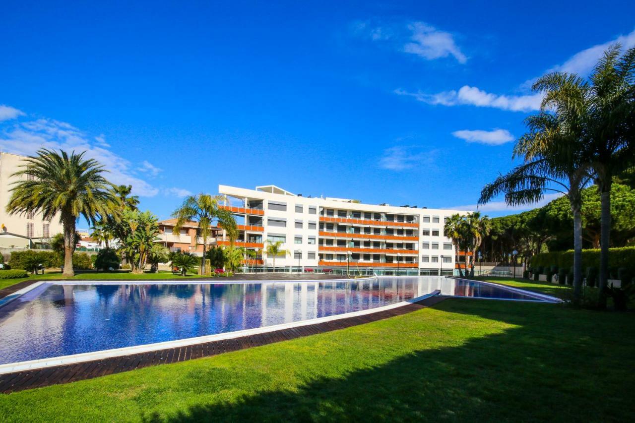Galera Planet Costa Dorada Villa Кембрилс Екстериор снимка