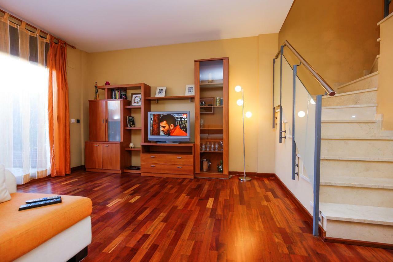 Galera Planet Costa Dorada Villa Кембрилс Екстериор снимка