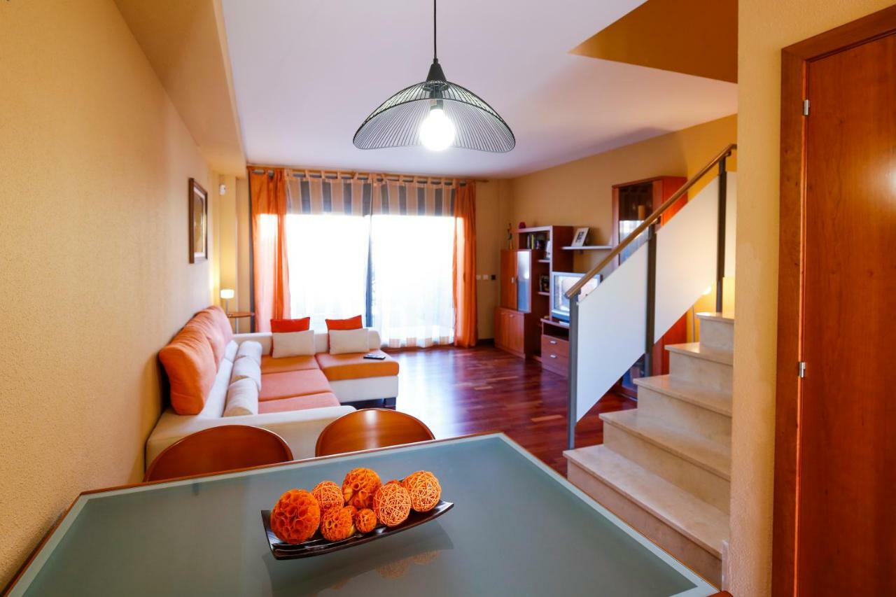 Galera Planet Costa Dorada Villa Кембрилс Екстериор снимка