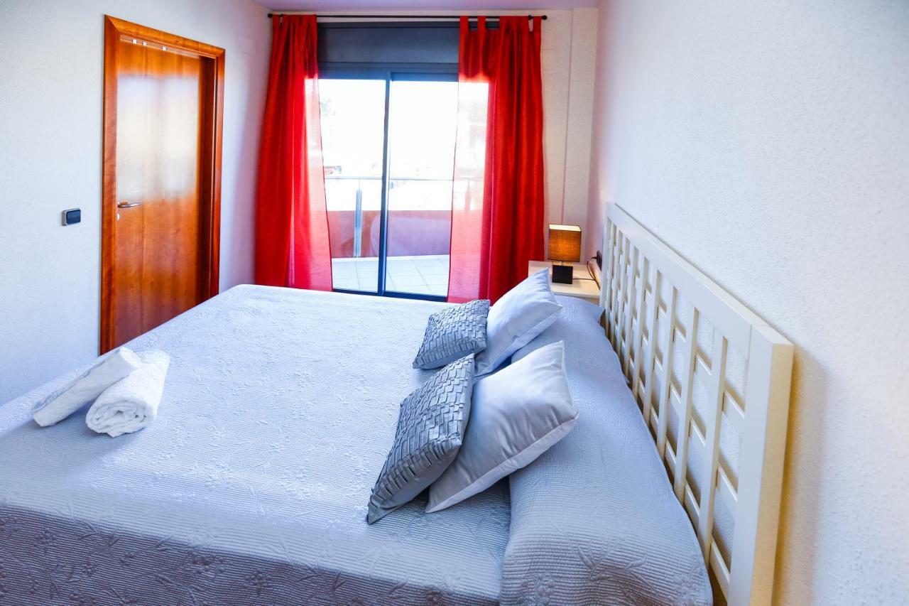 Galera Planet Costa Dorada Villa Кембрилс Екстериор снимка